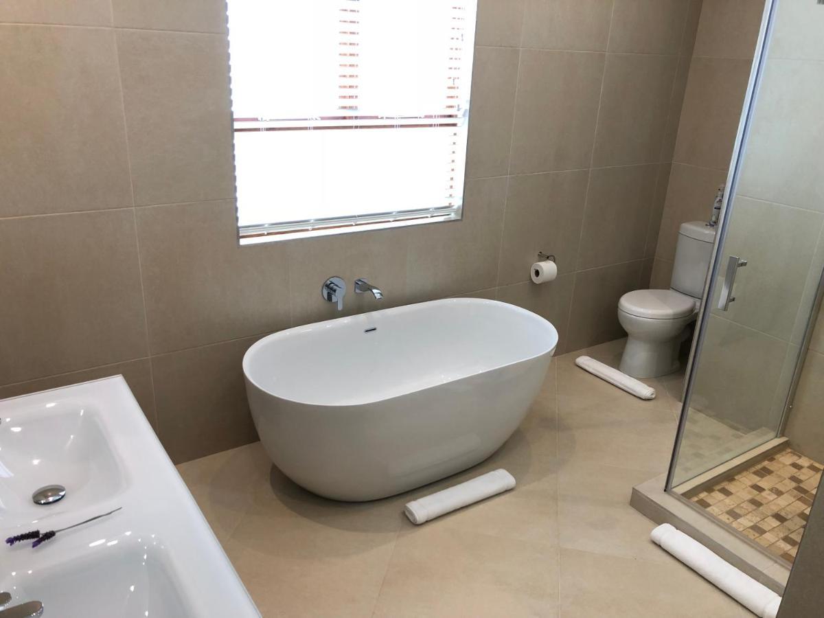 Lavandula Manor Self-Catering Моссел-Бей Экстерьер фото